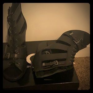 Guess High Heeled Sandals size 9 Black
